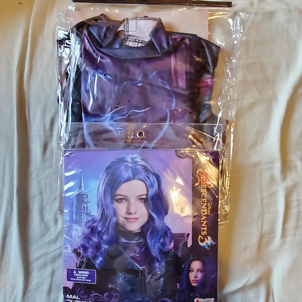 Costume